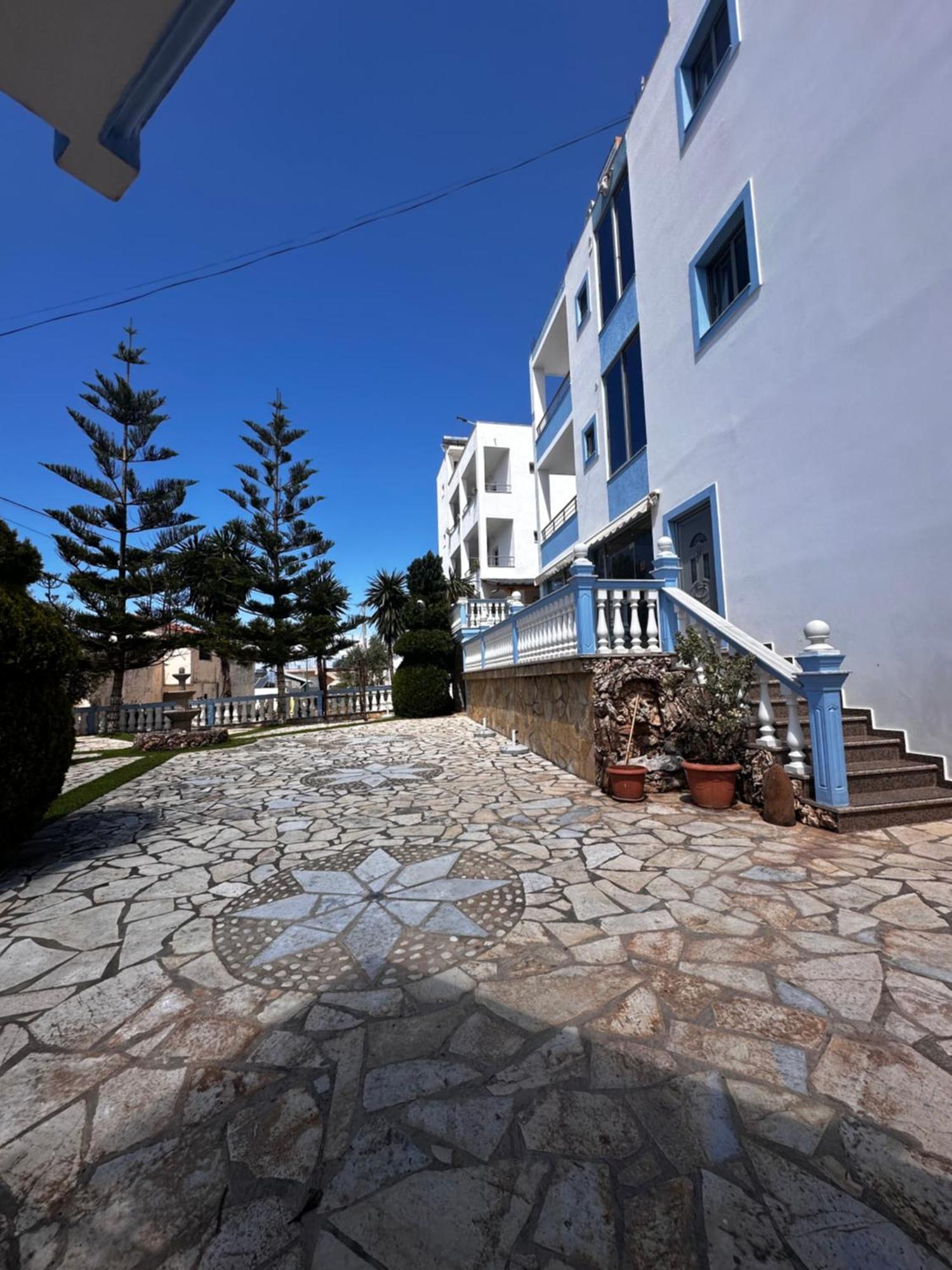 Esmeralda Hotel & Restaurant 사밀 외부 사진