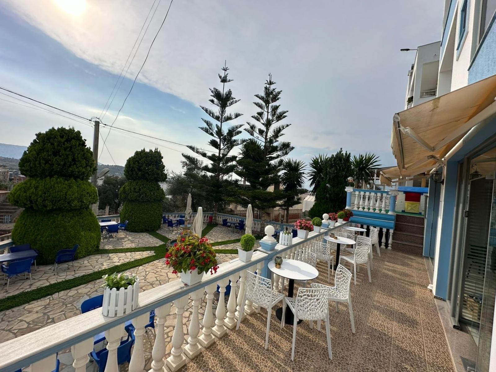 Esmeralda Hotel & Restaurant 사밀 외부 사진